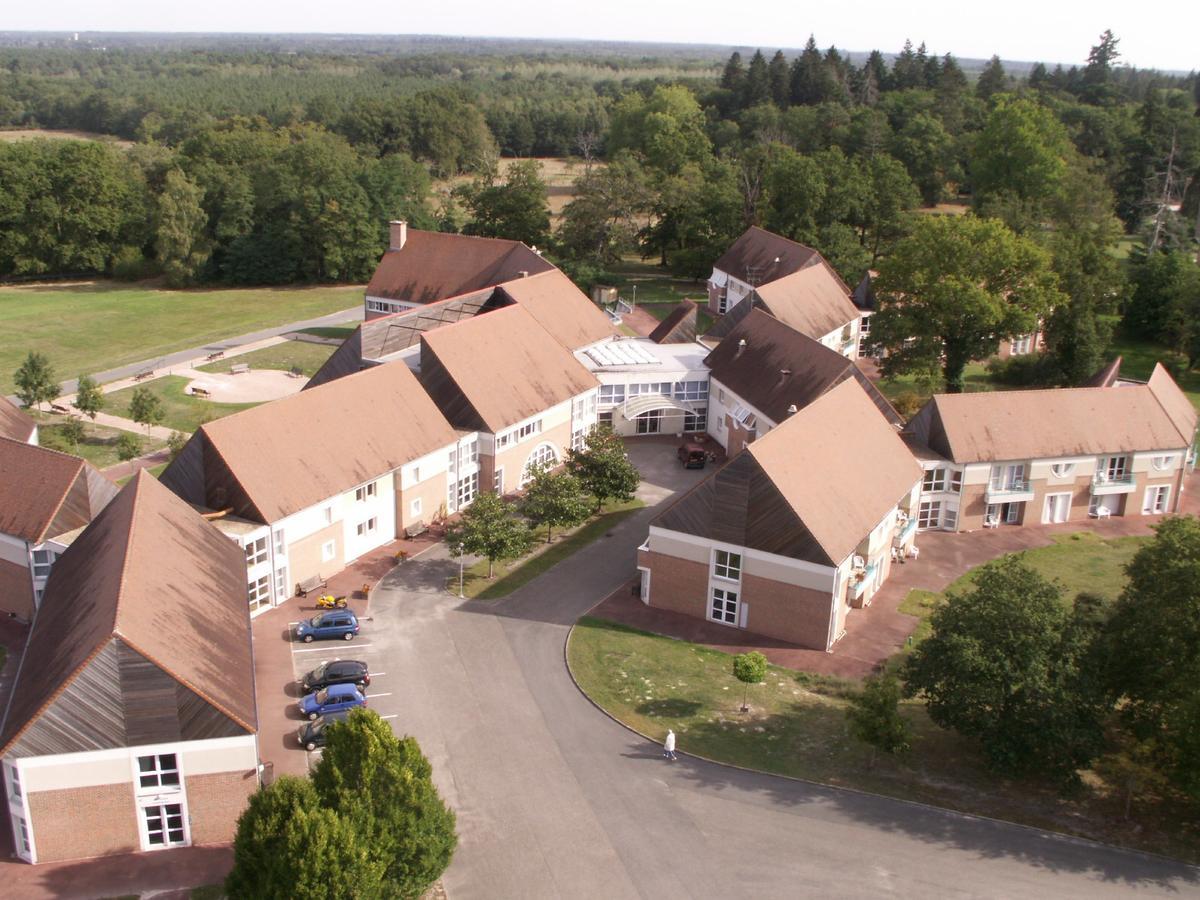Hotel Domaine De Mont-Evray Nouan-le-Fuzelier Zewnętrze zdjęcie